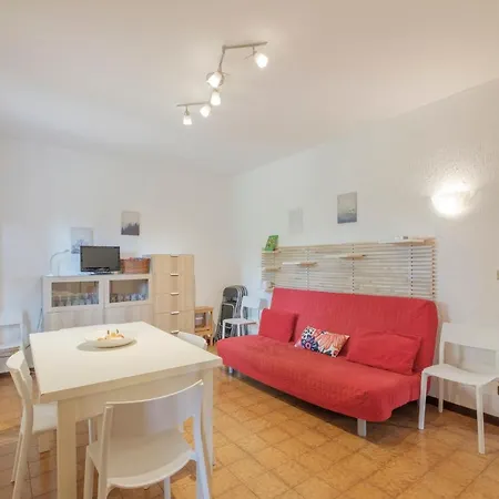 Ida - 2 Bedrooms With Private Garden * 시르미오네
