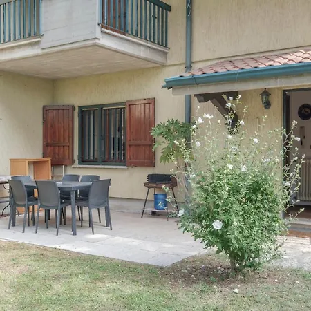 아파트 Ida - 2 Bedrooms With Private Garden